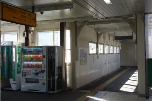 西立川駅改札付近の写真