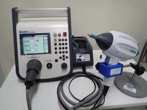 静電気障害試験器の写真