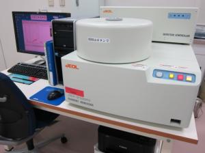 エネルギー分散型蛍光X線分析装置の写真